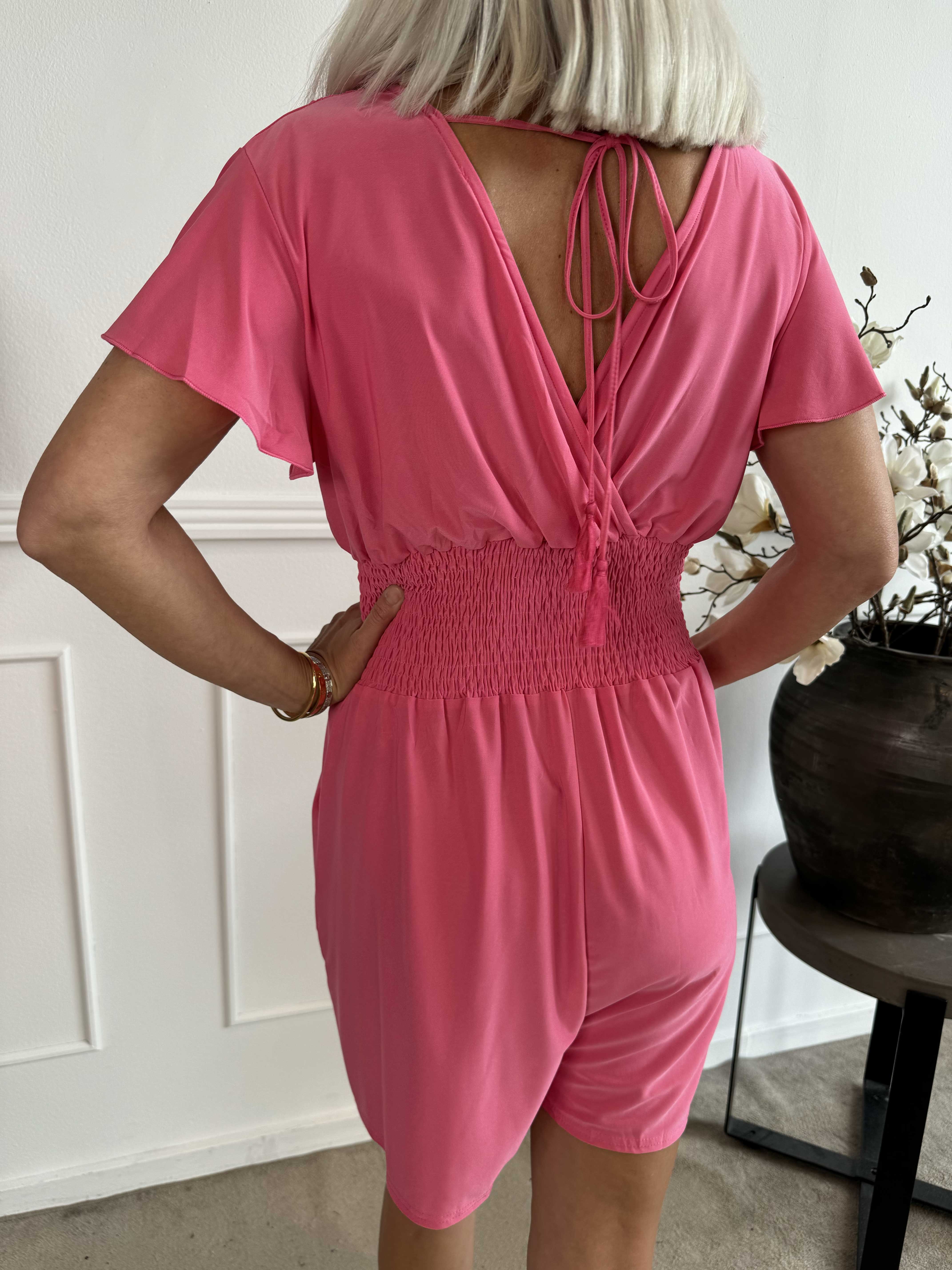 Pams Plain Playsuit - Elastisk playsuit med lommer